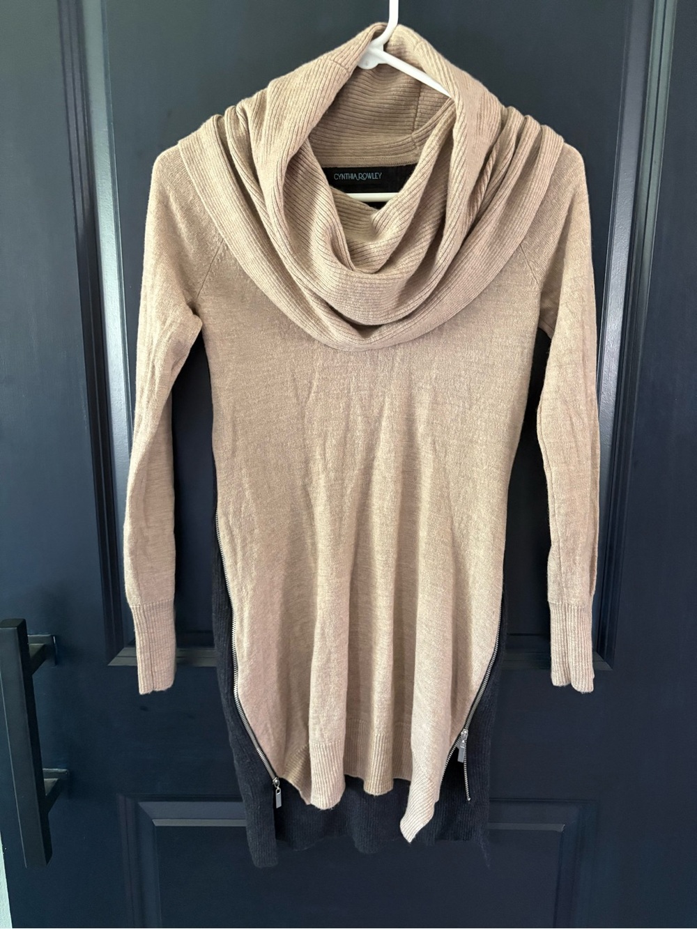 Cynthia Rowley Two Tone Beige Gray Taupe Cowl Neck Long Sleeve Sweater 100% Wool